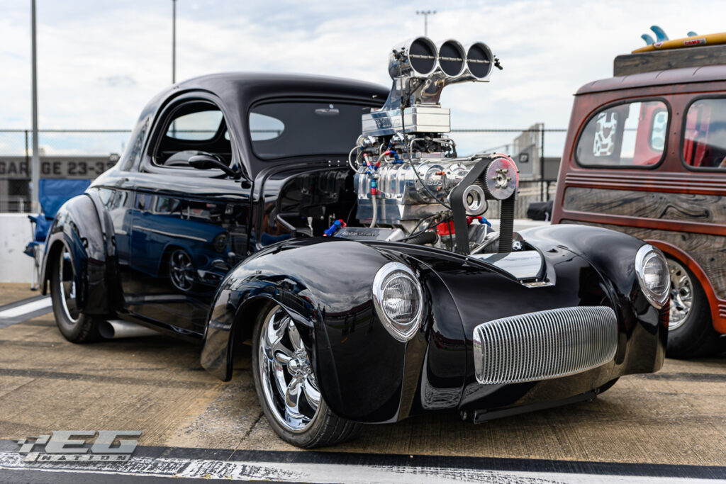 Cars and trucks from Battle in Bama show