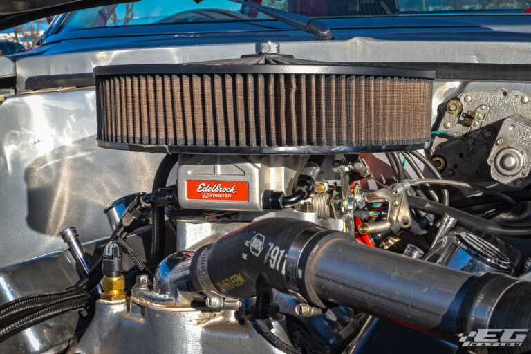 EZ-Street: EFI with Classic Carb Style